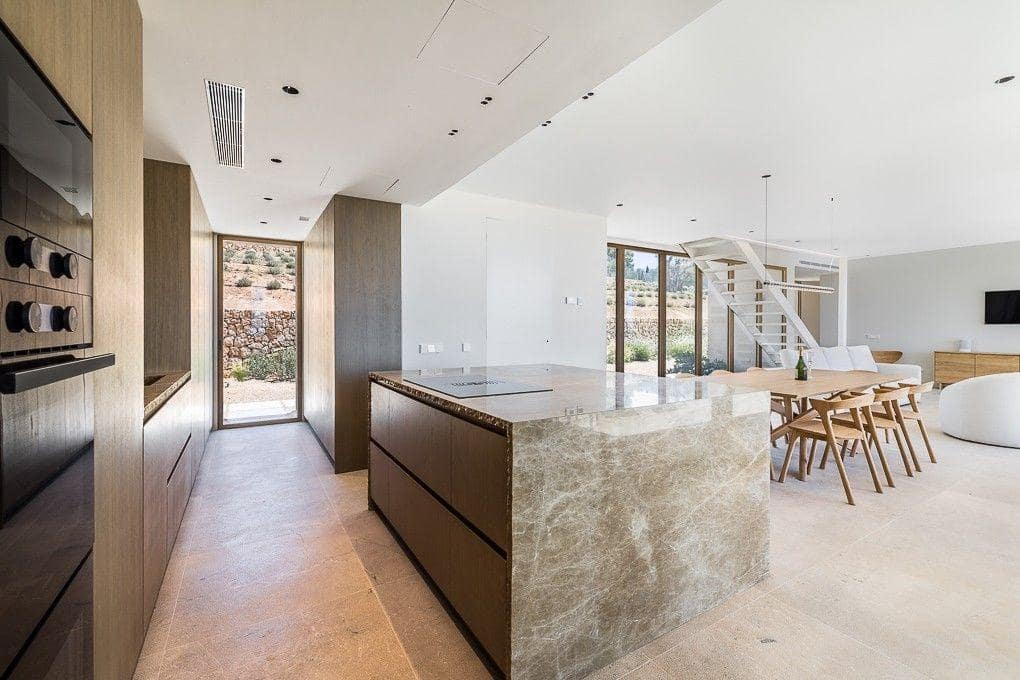 4 soveværelse Villa til salg i Puntiro med swimmingpool garage - € 4.500.000 (Ref: 9204584)