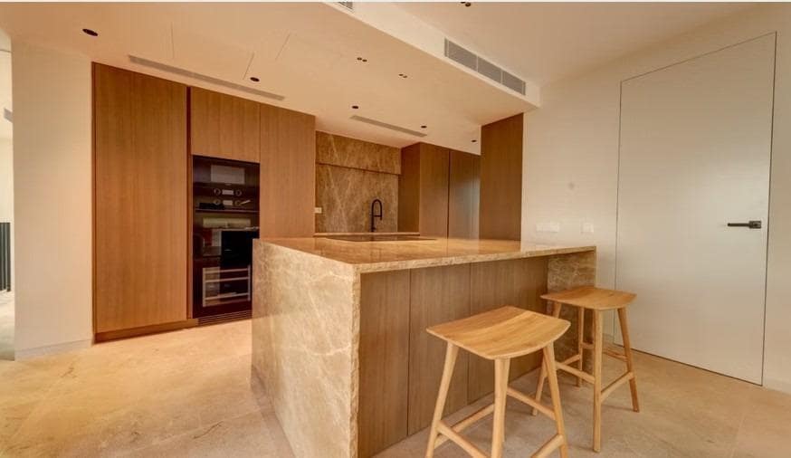 4 soveværelse Villa til salg i Puntiro med swimmingpool garage - € 4.500.000 (Ref: 9204584)