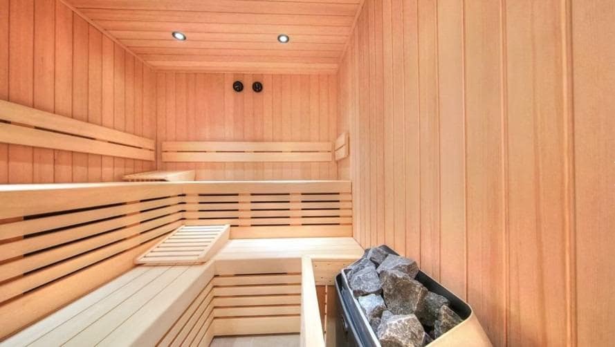 4 soveværelse Villa til salg i Puntiro med swimmingpool garage - € 4.500.000 (Ref: 9204584)