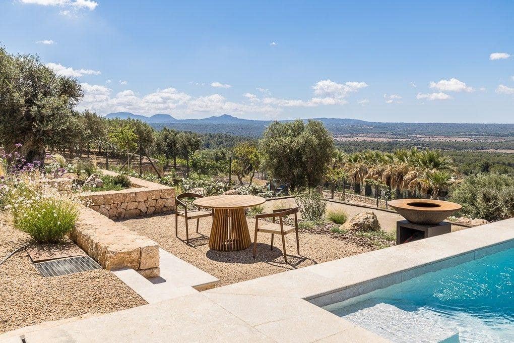 4 soveværelse Villa til salg i Puntiro med swimmingpool garage - € 4.500.000 (Ref: 9204584)