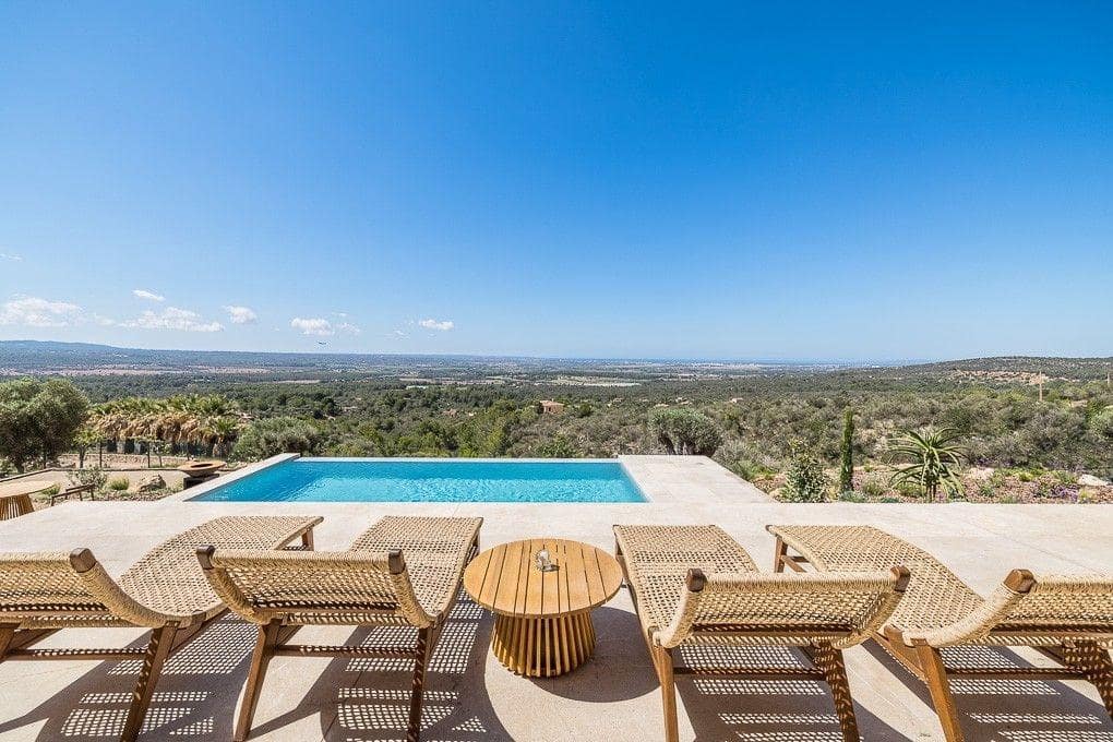 4 soveværelse Villa til salg i Puntiro med swimmingpool garage - € 4.500.000 (Ref: 9204584)