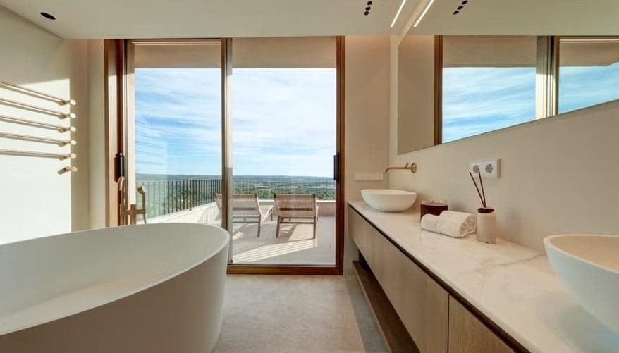 4 soveværelse Villa til salg i Puntiro med swimmingpool garage - € 4.500.000 (Ref: 9204584)