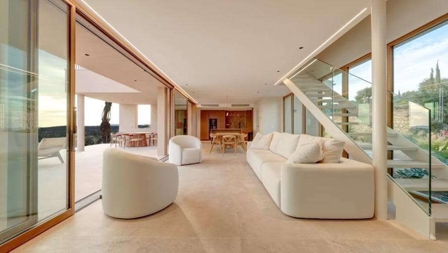 4 soveværelse Villa til salg i Puntiro med swimmingpool garage - € 4.500.000 (Ref: 9204584)