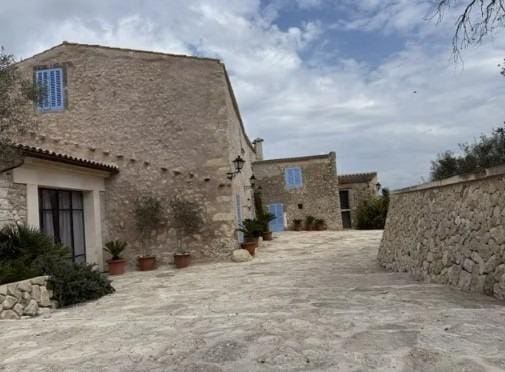 Finca/Casa Rural de 12 habitaciones en Montuïri en venta - 7.000.000 € (Ref: 9208382)