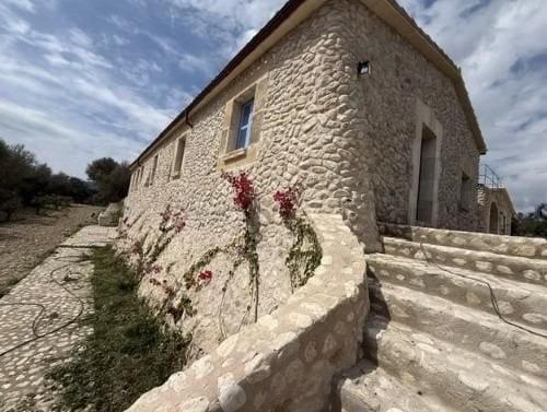 Finca/Casa Rural de 12 habitaciones en Montuïri en venta - 7.000.000 € (Ref: 9208382)