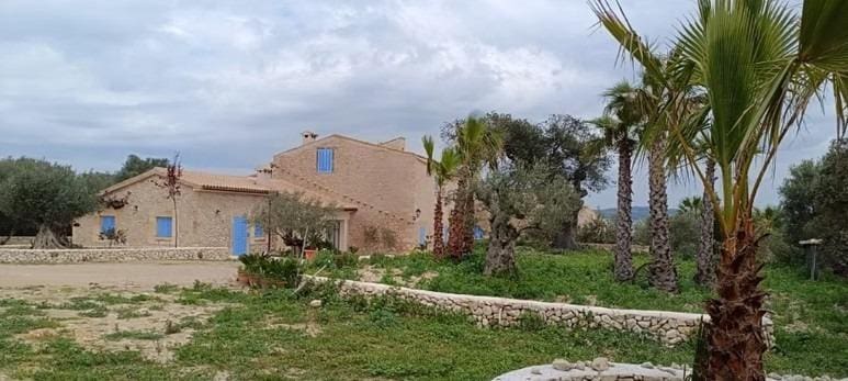 Finca/Casa Rural de 12 habitaciones en Montuïri en venta - 7.000.000 € (Ref: 9208382)