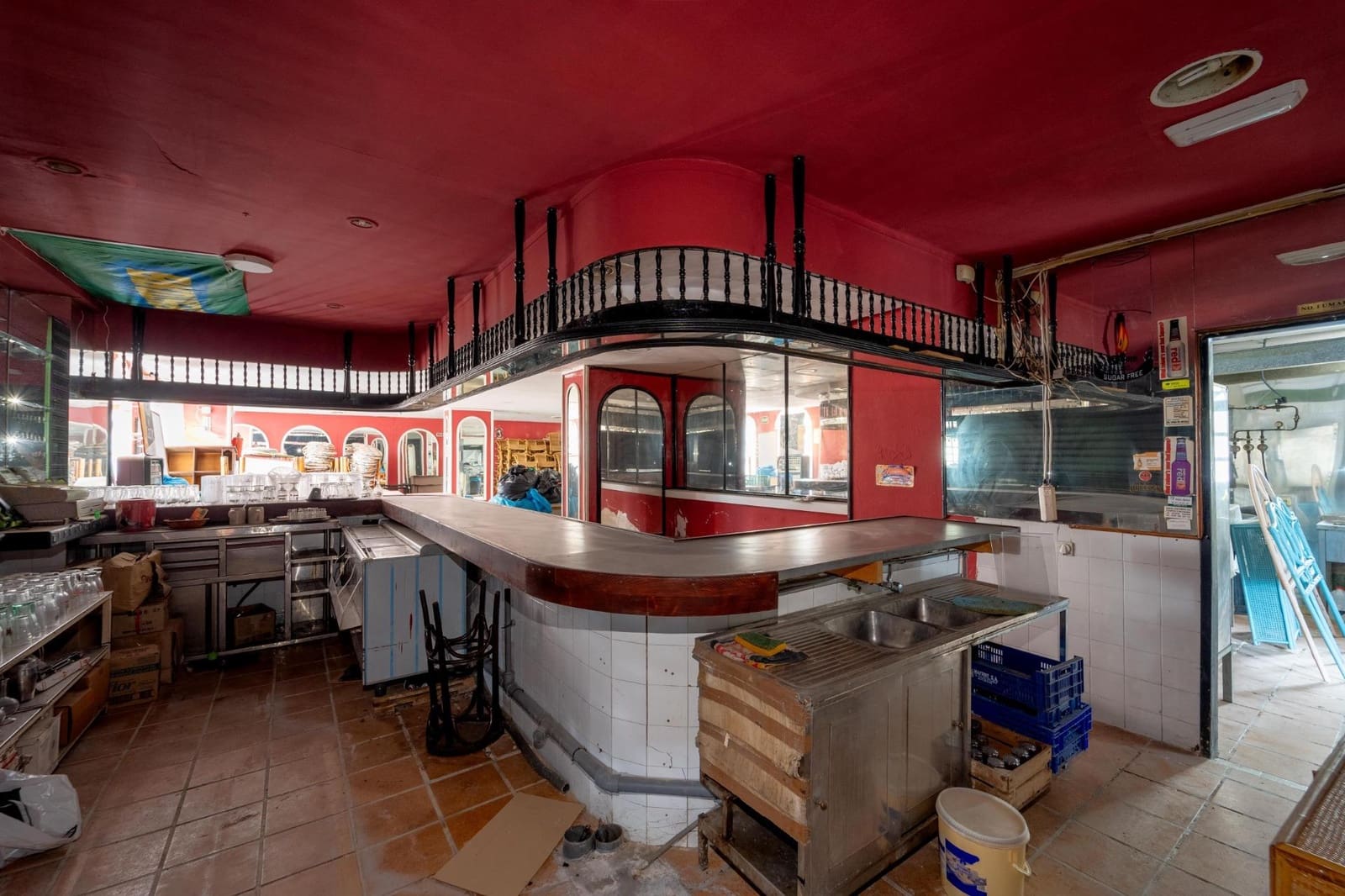 Kommersiell til salgs i Alcudia med svømmebasseng - € 230 000 (Ref: 9215123)