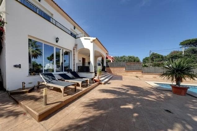 3 slaapkamer Rijtjeshuis te koop in Llucmajor met zwembad - € 860.000 (Ref: 9226710)