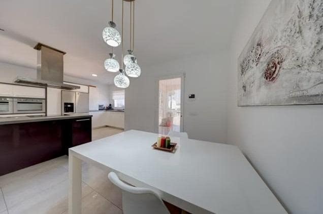 3 soverom Rekkehus til salgs i Llucmajor med svømmebasseng - € 860 000 (Ref: 9226710)