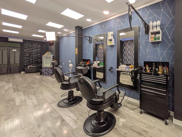 Commercial for rent in Arxiduc, Palma de Mallorca - € 1,150 (Ref: 9282279)