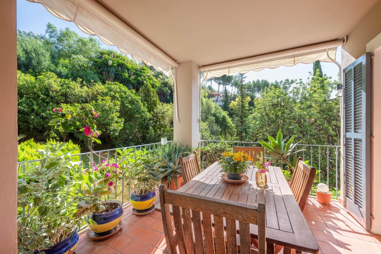 2 bedroom Flat for sale in Cas Catala with pool - € 650,000 (Ref: 9321965)