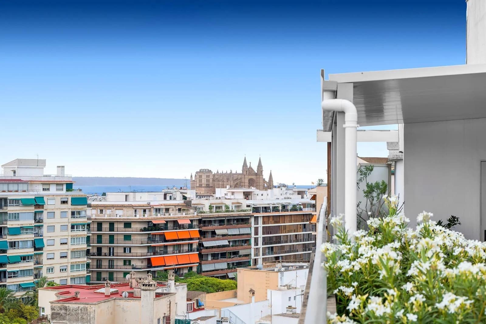 Ático de 3 habitaciones en Palma de Mallorca en venta con garaje - 950.000 € (Ref: 9359670)