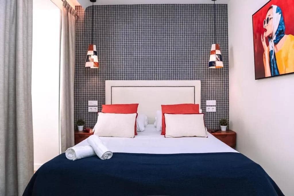 200 slaapkamer Hotel te koop in Muro met zwembad - € 26.000.000 (Ref: 9383009)