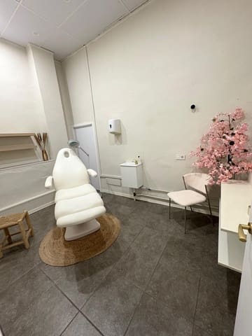 Oficina de 1 habitación en Arxiduc, Palma de Mallorca en alquiler - 650 € (Ref: 9401161)