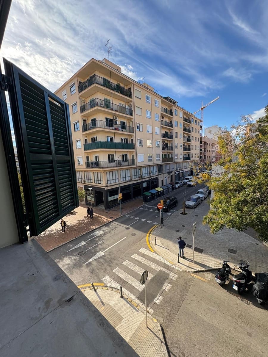 2 slaapkamer Flat te koop in Palma de Mallorca - € 329.000 (Ref: 9424456)