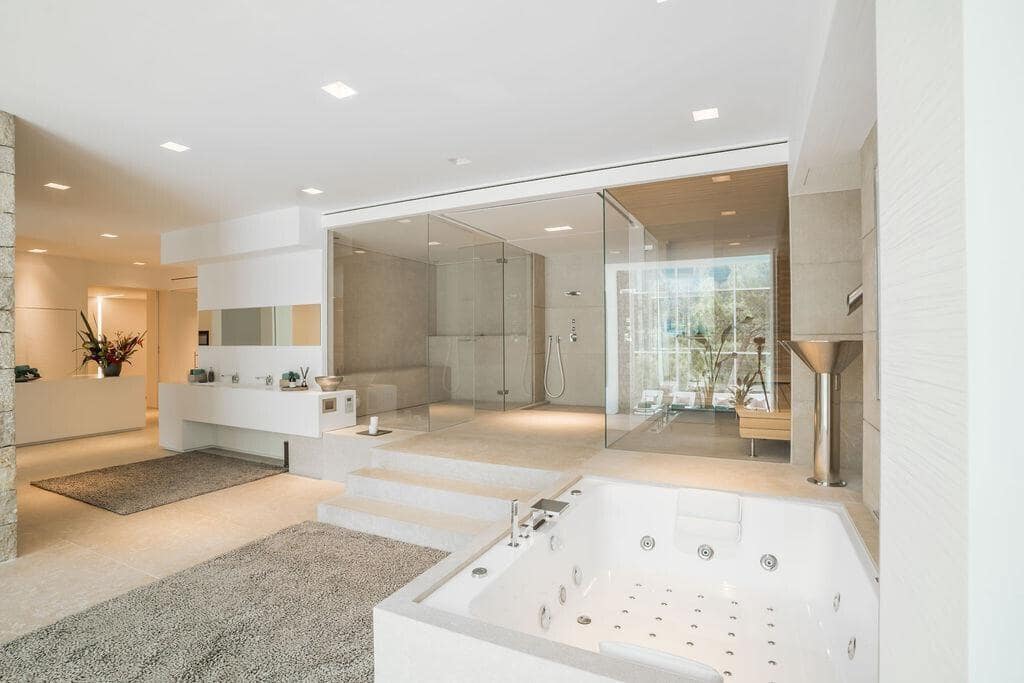 Chalet de 10 habitaciones en Son Vida en venta con piscina garaje - 33.800.000 € (Ref: 9452216)