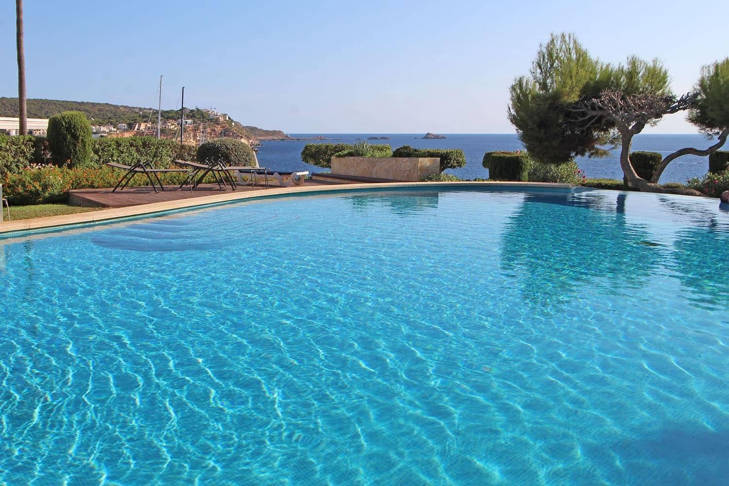 4 makuuhuone Rivitalo myytävänä paikassa Santa Ponsa mukana uima-altaan 
autotalli - 1 975 000 € (Ref: 9452218)