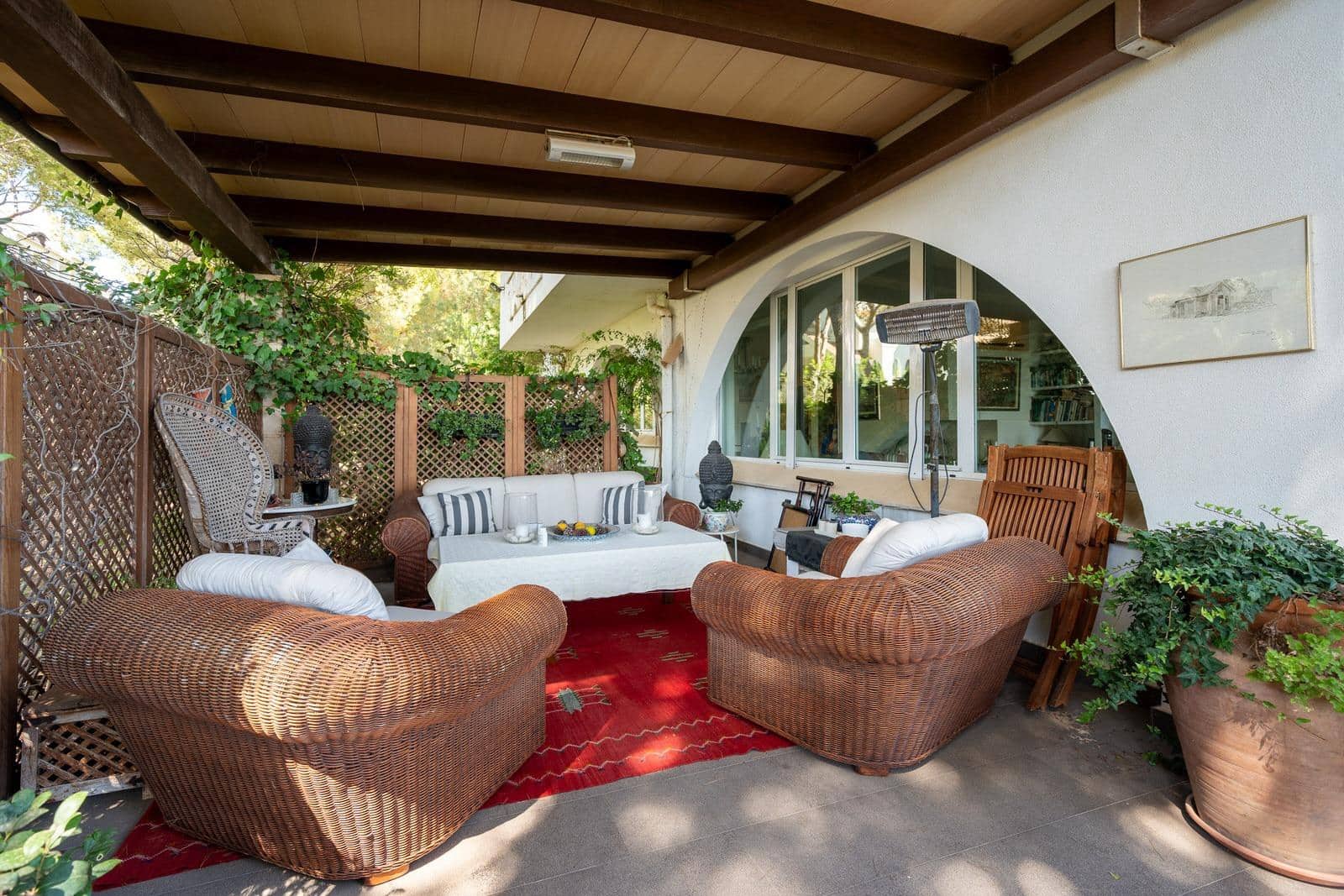 4 makuuhuone Rivitalo myytävänä paikassa Santa Ponsa mukana uima-altaan 
autotalli - 1 975 000 € (Ref: 9452218)