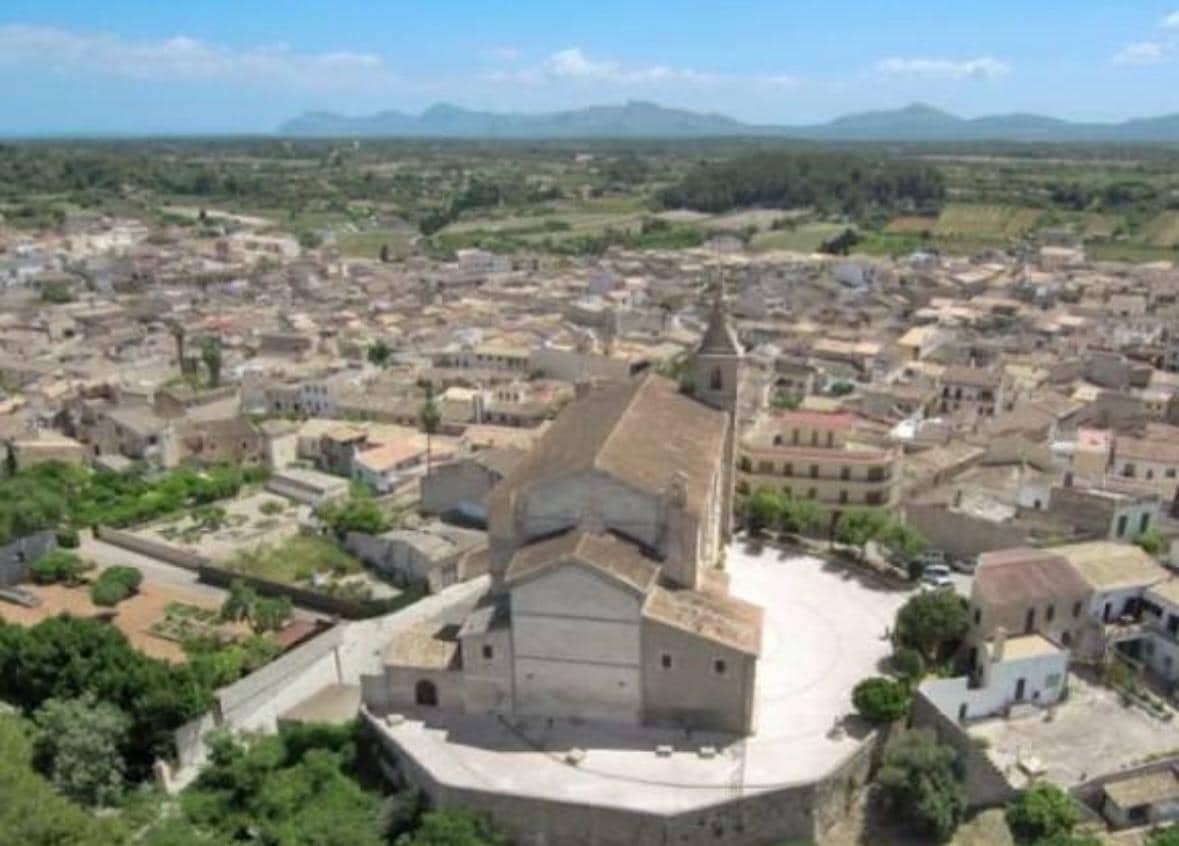 Building Plot for sale in Santa Margalida - € 895,000 (Ref: 9488378)