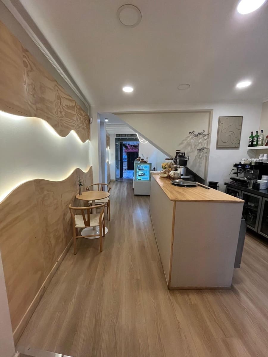 Kaupallinen vuokrattavana paikassa Alcudia - 2 000 € (Ref: 9491491)