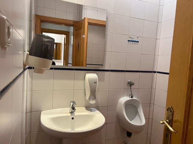 2 Zimmer Firma/Unternehmen zu verkaufen in Son Cotoner, Palma de Mallorca - 39.000 € (Ref: 9690680)