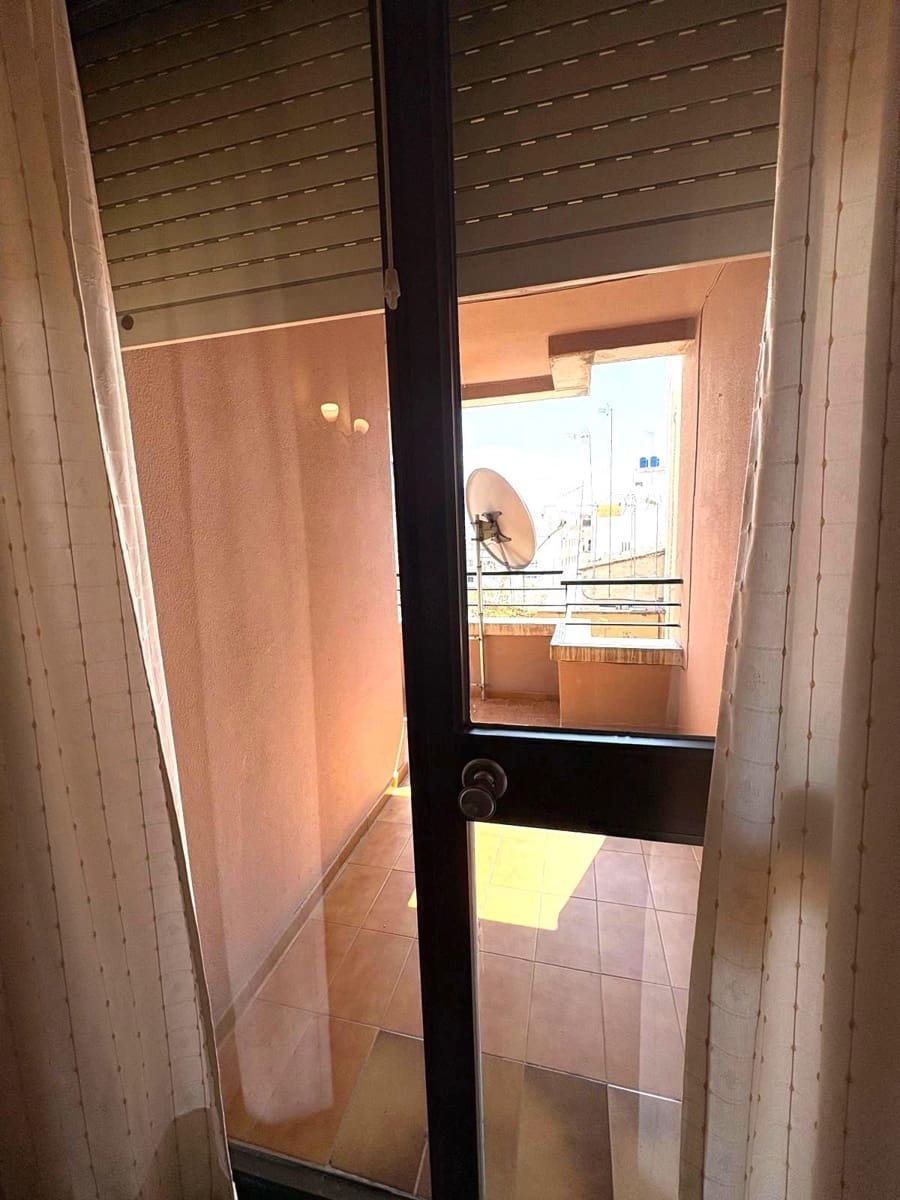 4 bedroom Flat for sale in Palma de Mallorca - € 680,000 (Ref: 9714994)