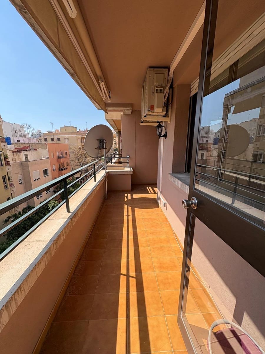 4 bedroom Flat for sale in Palma de Mallorca - € 680,000 (Ref: 9714994)