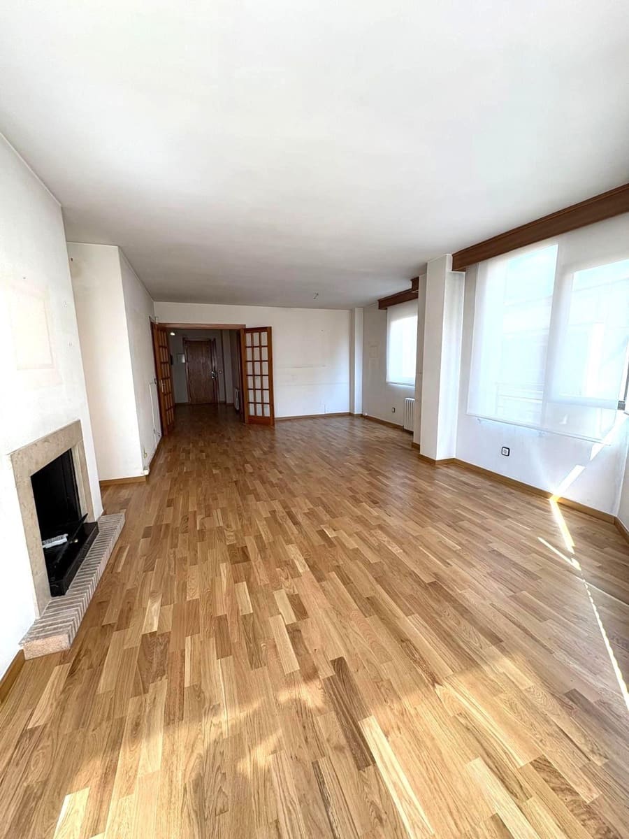 4 bedroom Flat for sale in Palma de Mallorca - € 680,000 (Ref: 9714994)