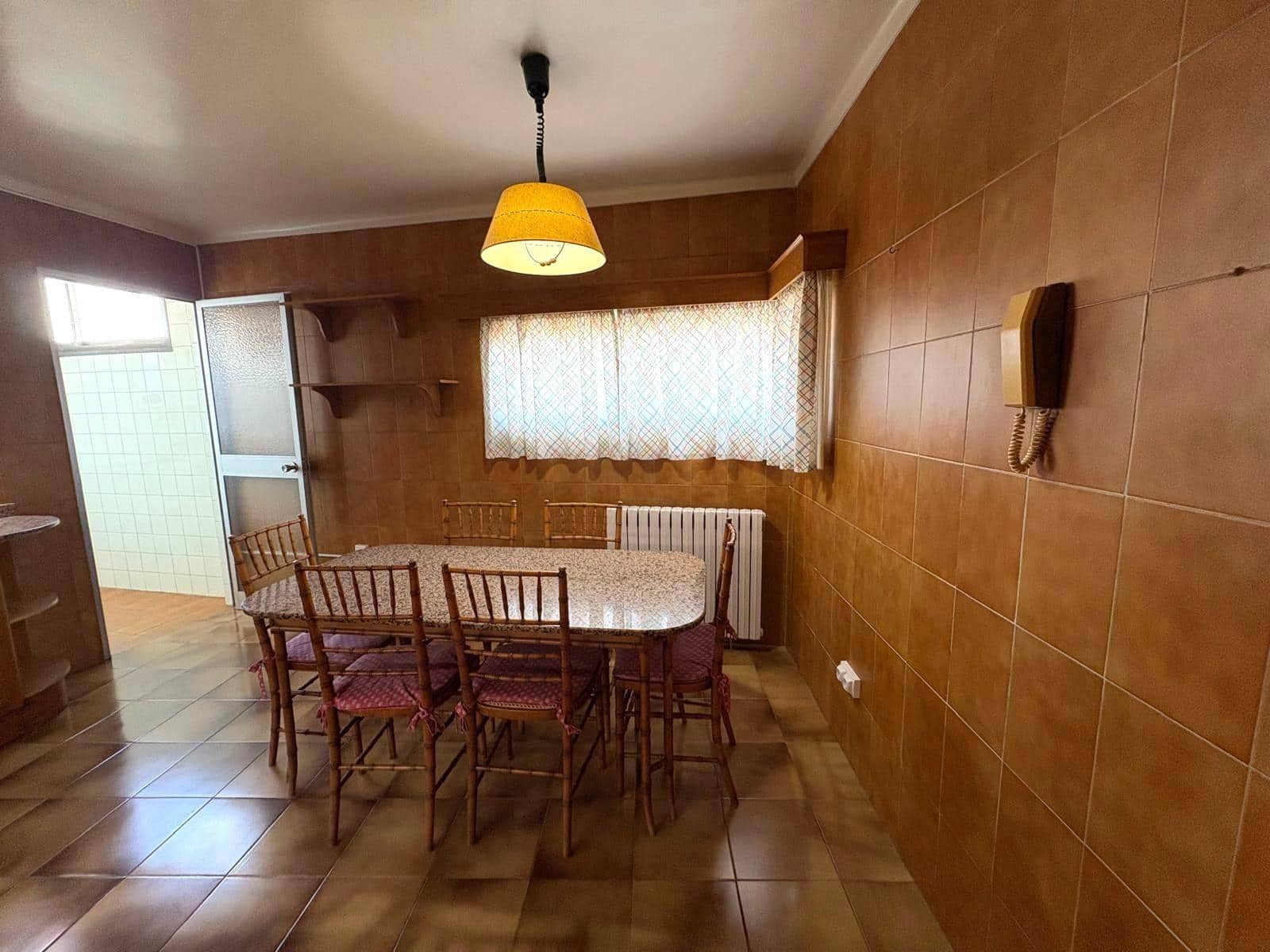 4 bedroom Flat for sale in Palma de Mallorca - € 680,000 (Ref: 9714994)