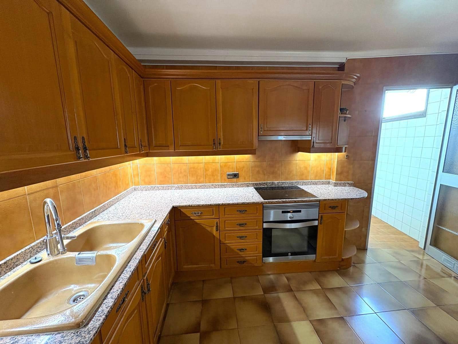 4 bedroom Flat for sale in Palma de Mallorca - € 680,000 (Ref: 9714994)