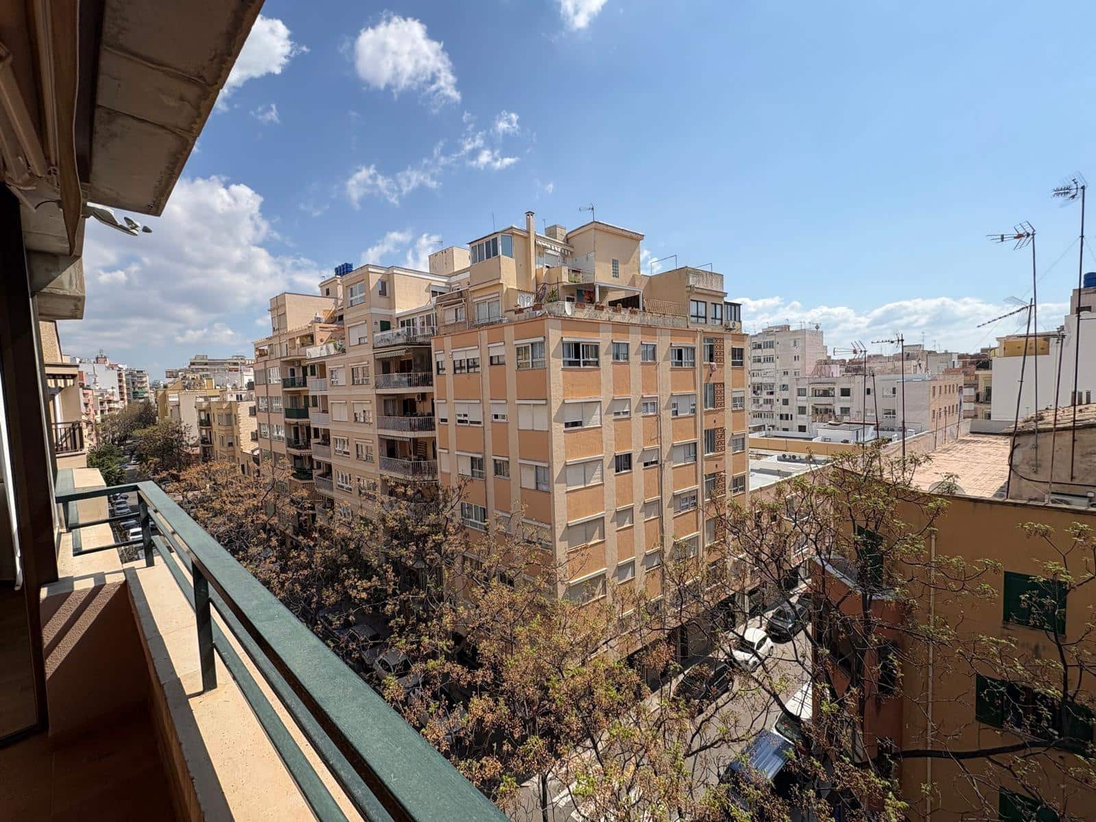 4 bedroom Flat for sale in Palma de Mallorca - € 680,000 (Ref: 9714994)