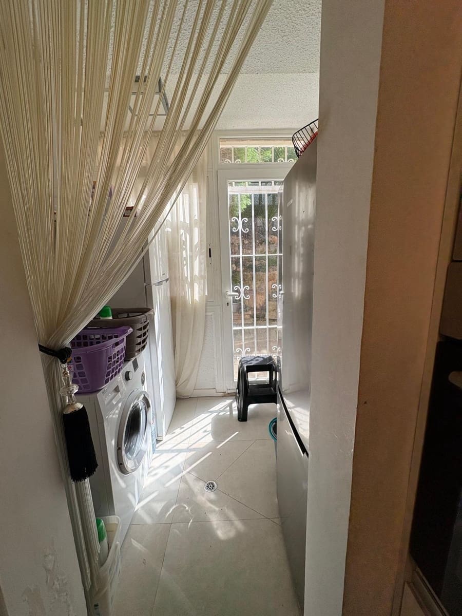 2 bedroom Apartment for rent in Santa Ponsa - € 2,200 (Ref: 9732207)