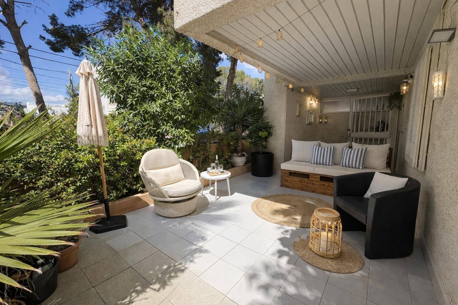 2 bedroom Apartment for rent in Santa Ponsa - € 2,200 (Ref: 9732207)