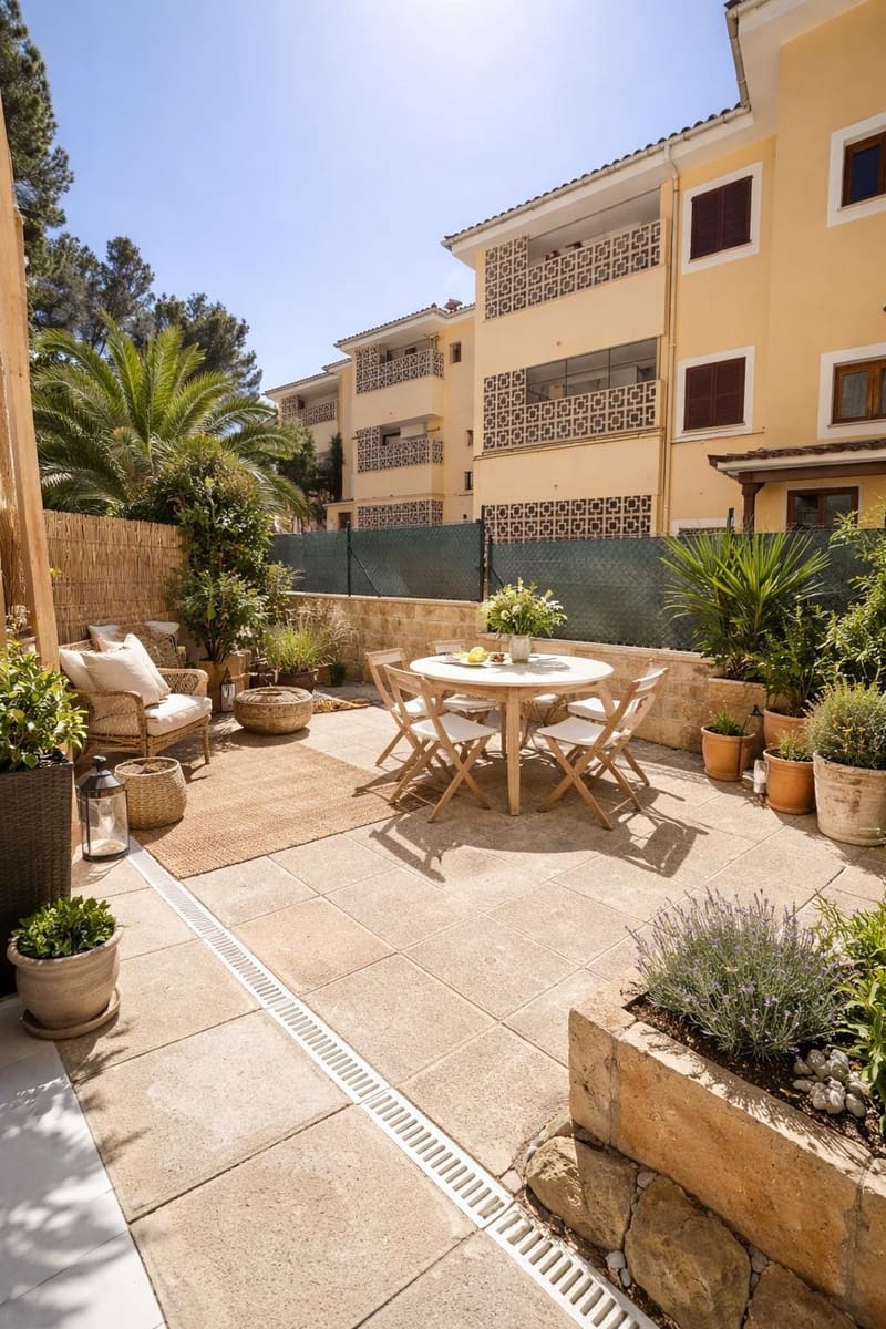 2 bedroom Apartment for rent in Santa Ponsa - € 2,200 (Ref: 9732207)