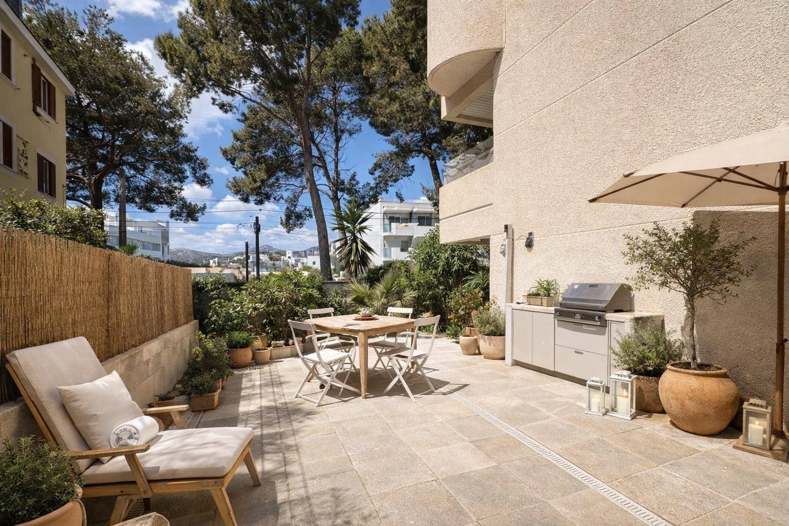 2 bedroom Apartment for rent in Santa Ponsa - € 2,200 (Ref: 9732207)