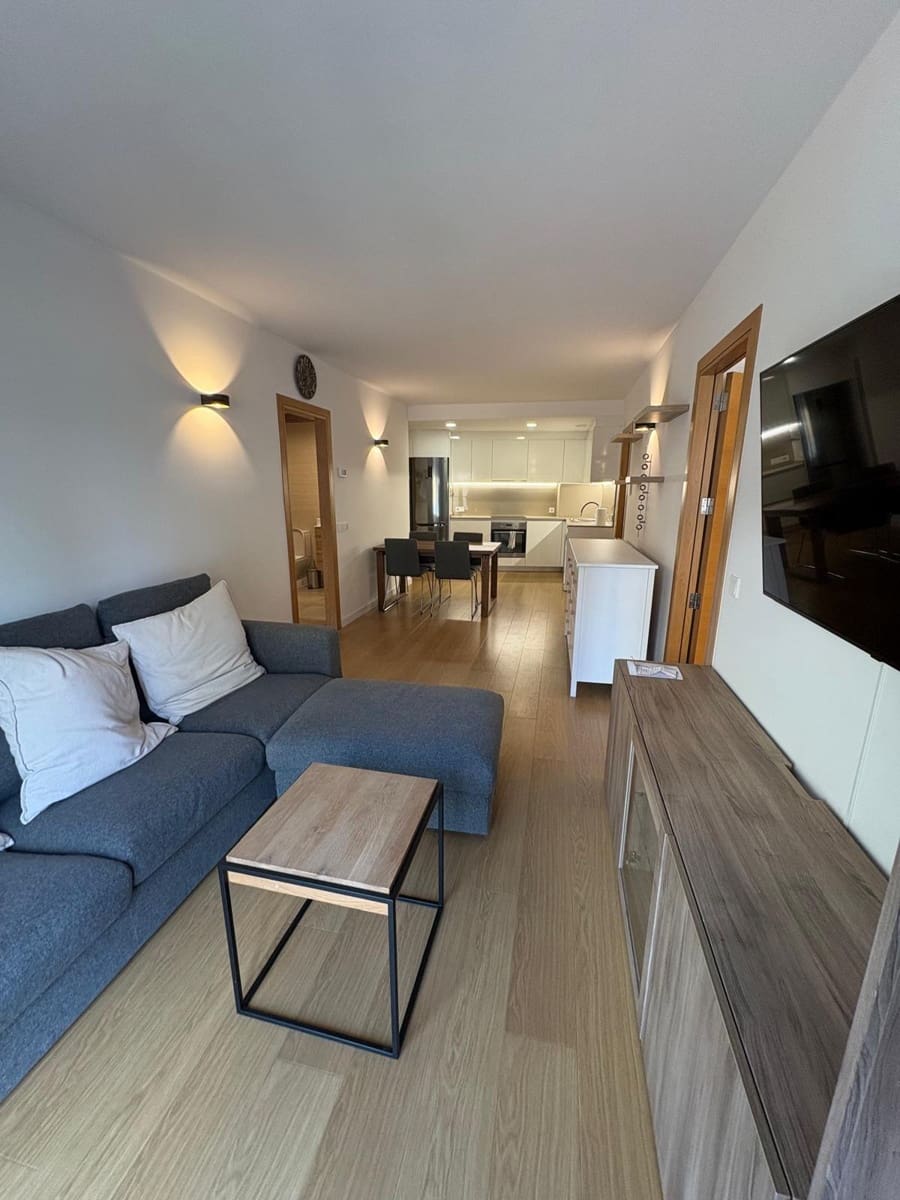 2 slaapkamer Flat te huur in Palma de Mallorca met garage - € 1.950 (Ref: 9784521)