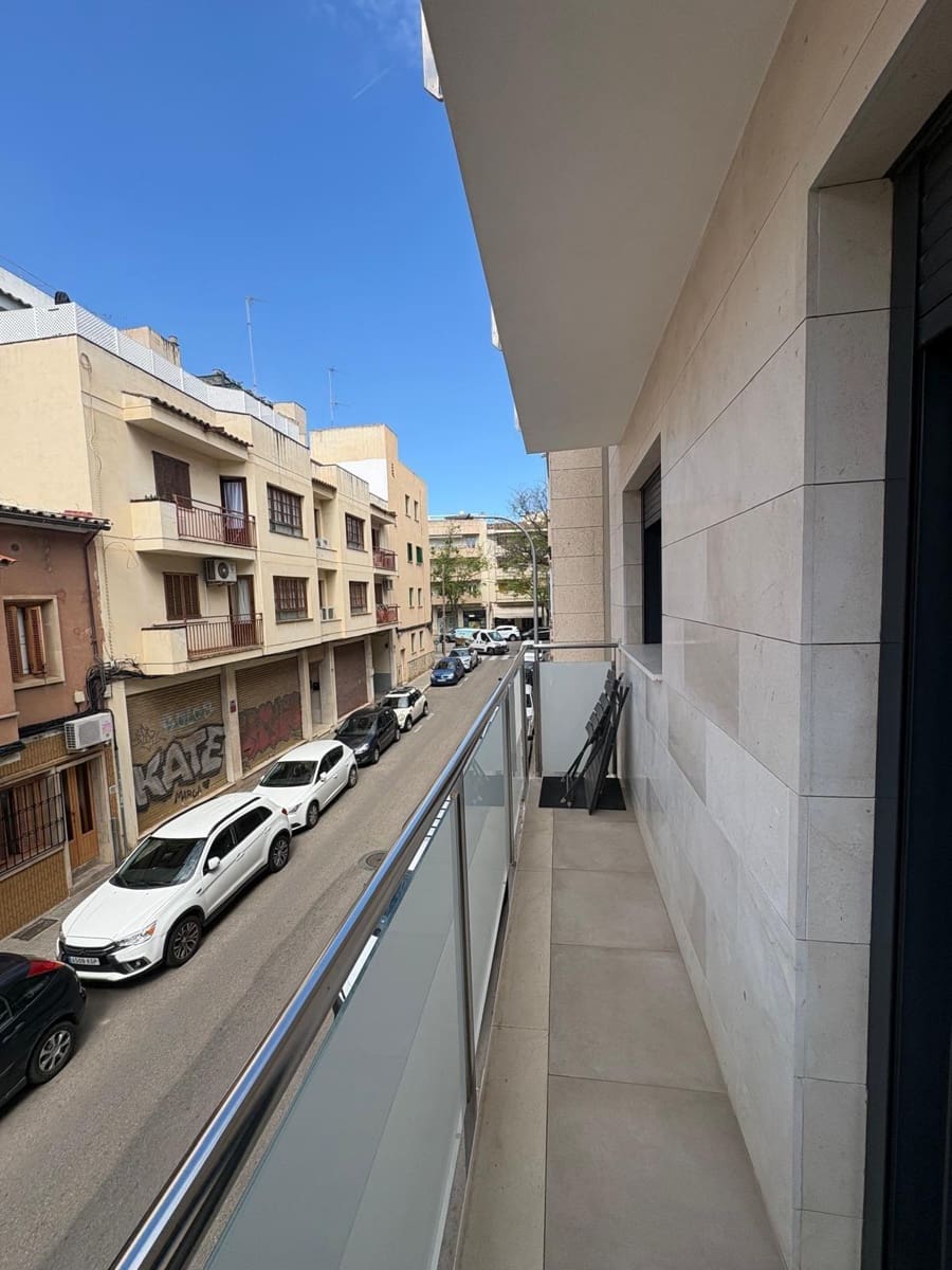 2 slaapkamer Flat te huur in Palma de Mallorca met garage - € 1.950 (Ref: 9784521)