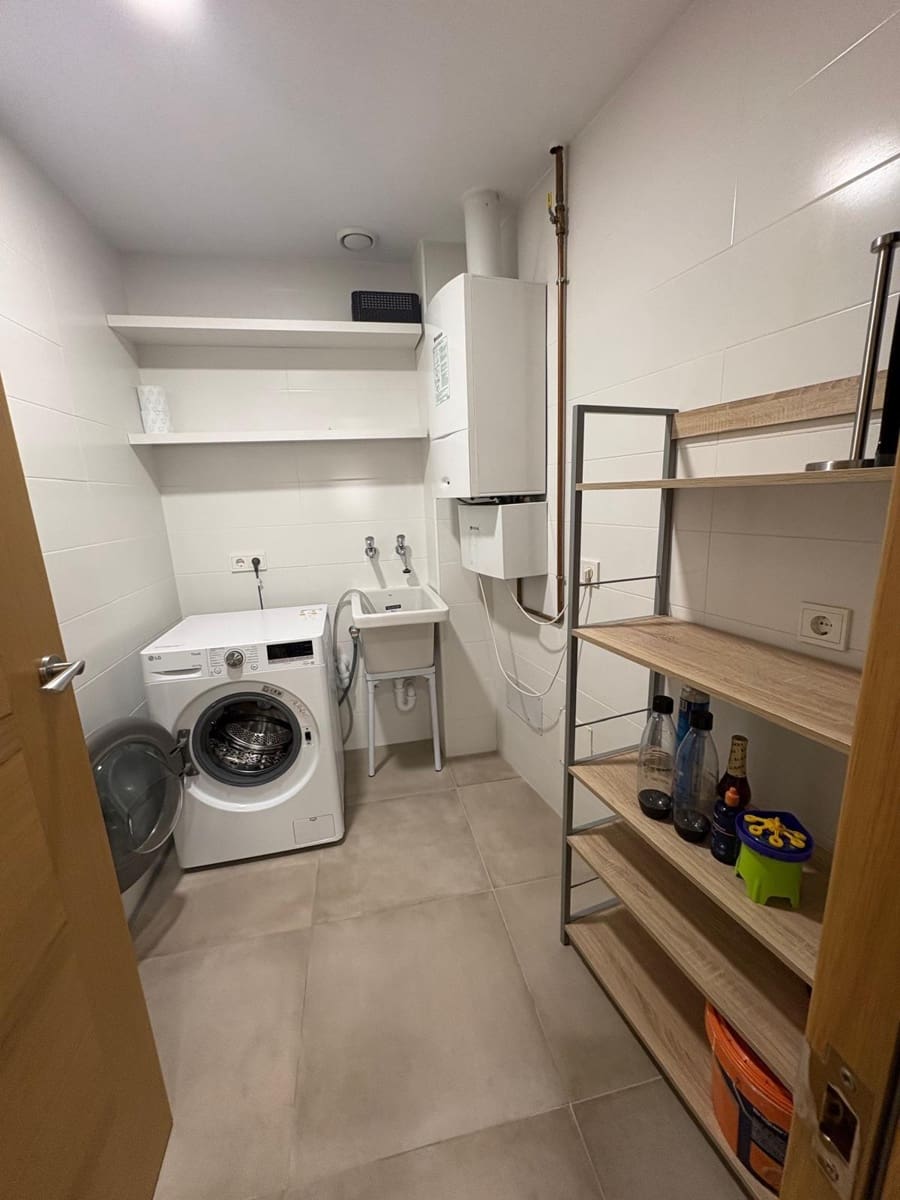 2 slaapkamer Flat te huur in Palma de Mallorca met garage - € 1.950 (Ref: 9784521)