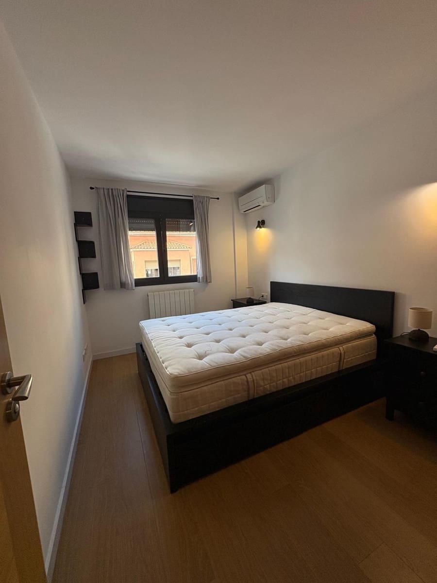 2 slaapkamer Flat te huur in Palma de Mallorca met garage - € 1.950 (Ref: 9784521)