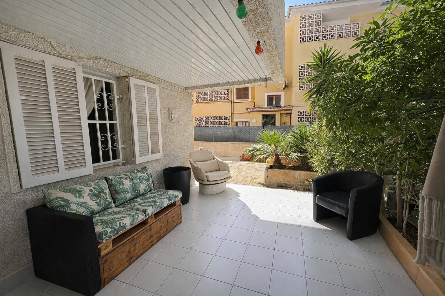 Apartamento de 2 habitaciones en Santa Ponsa en alquiler con garaje - 2.000 € (Ref: 9804379)
