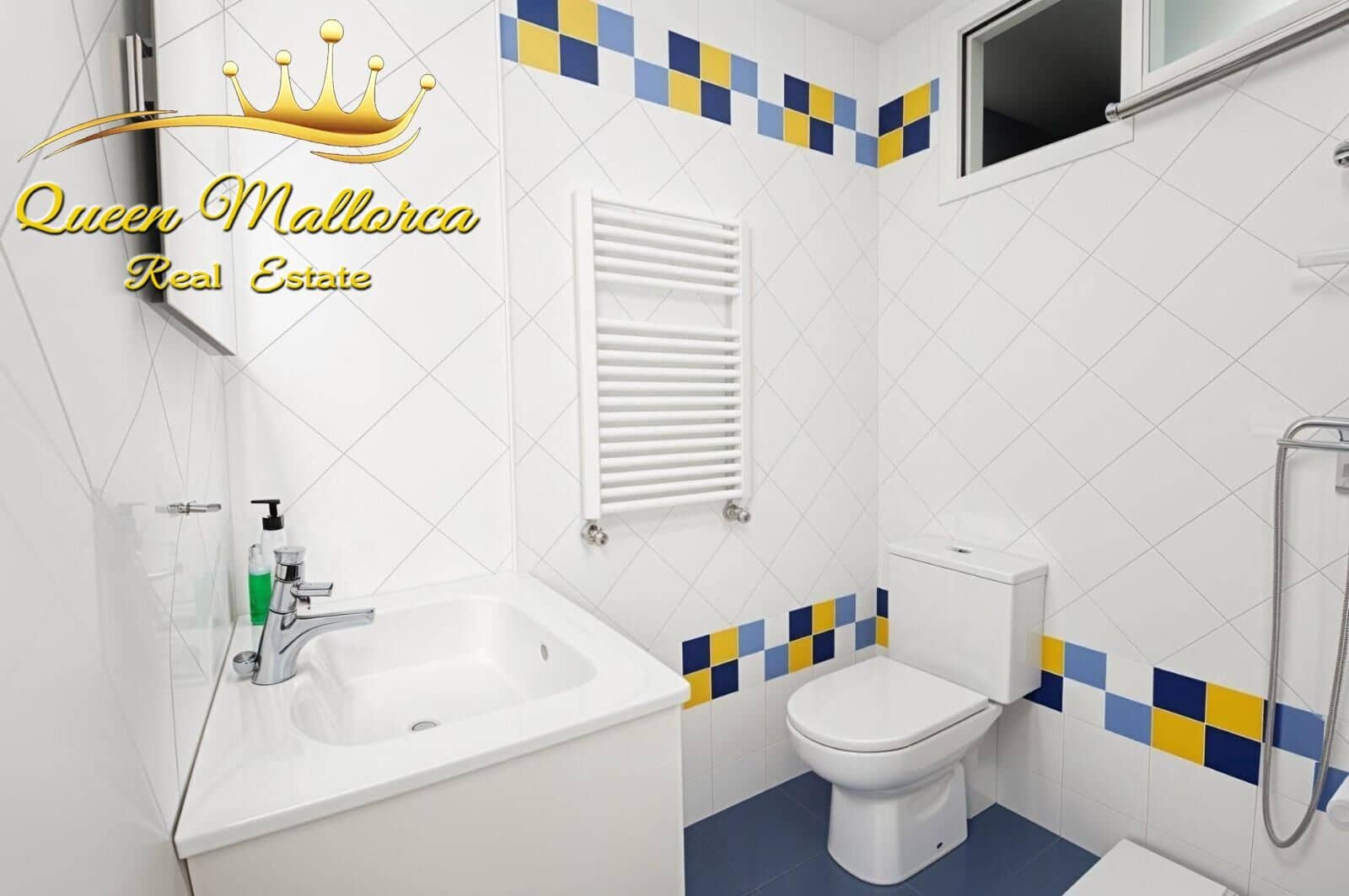 4 bedroom Flat for sale in Palma de Mallorca - € 459,000 (Ref: 9822994)