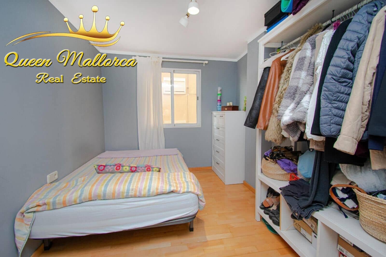 4 bedroom Flat for sale in Palma de Mallorca - € 459,000 (Ref: 9822994)