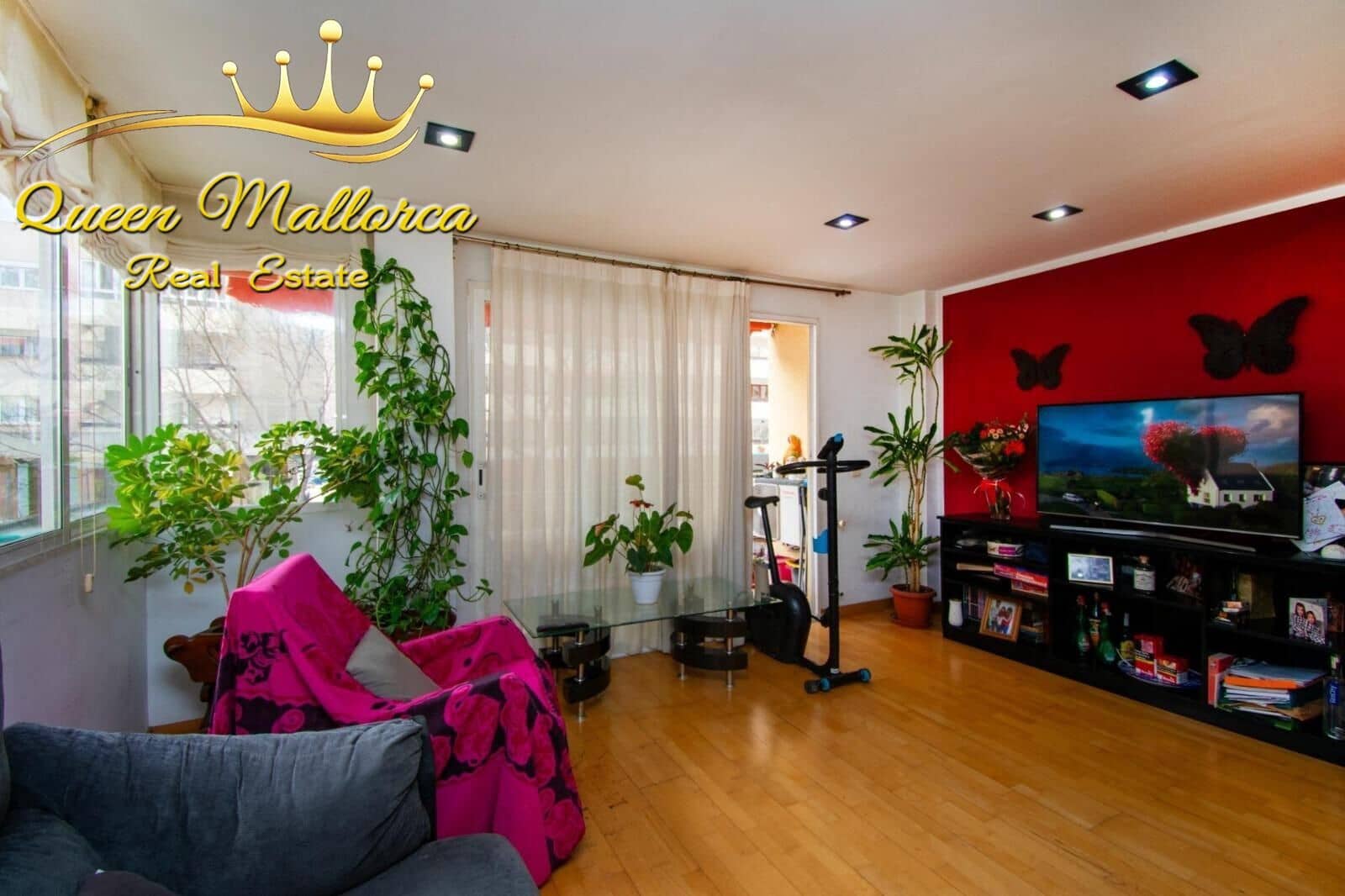 4 bedroom Flat for sale in Palma de Mallorca - € 459,000 (Ref: 9822994)