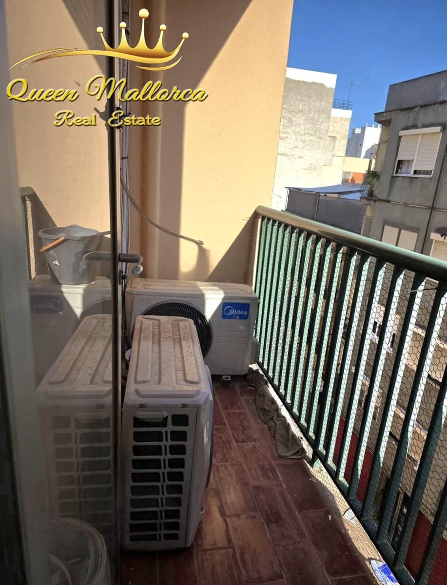 3 bedroom Flat for sale in Palma de Mallorca - € 349,000 (Ref: 9825330)
