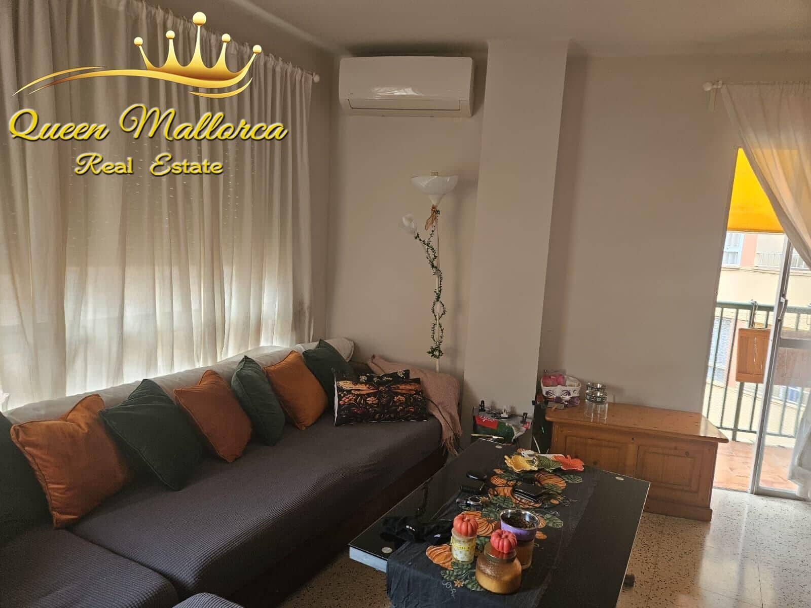 3 bedroom Flat for sale in Palma de Mallorca - € 349,000 (Ref: 9825330)