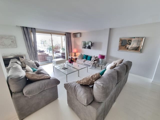 2 Zimmer Penthouse zu vermieten in Palma de Mallorca mit Garage - 4.000 € (Ref: 9825332)
