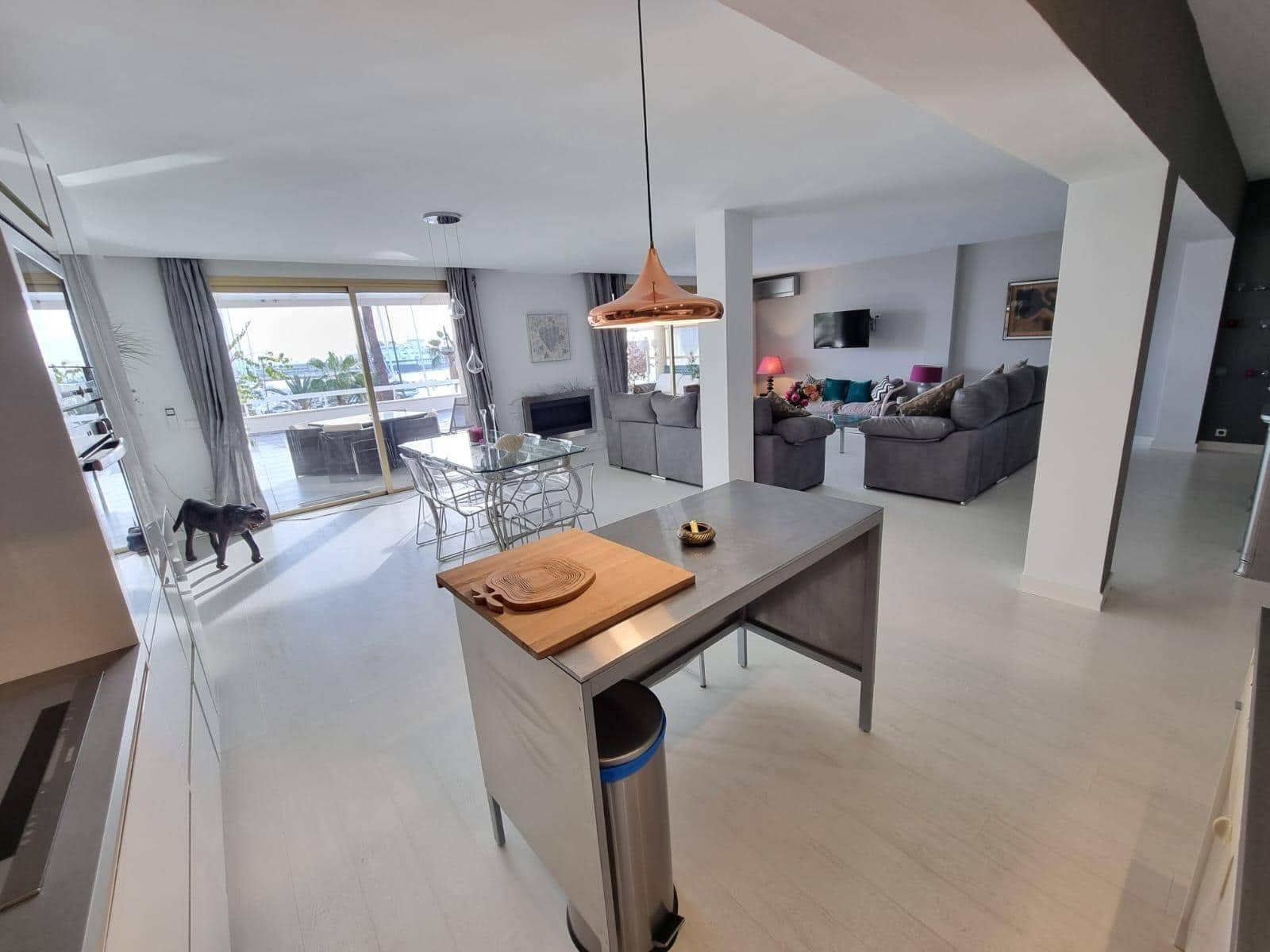 2 Zimmer Penthouse zu vermieten in Palma de Mallorca mit Garage - 4.000 € (Ref: 9825332)