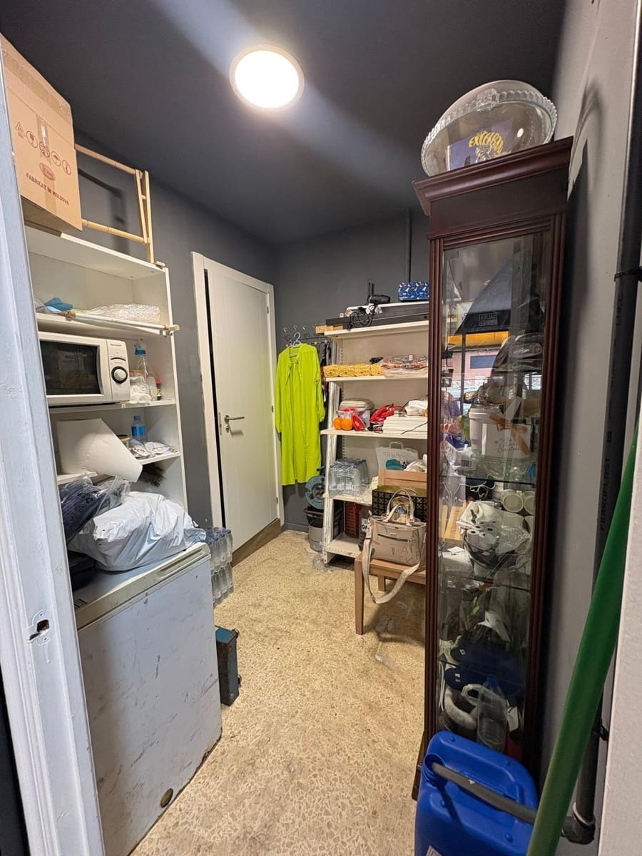 Erhverv til leje i Palma de Mallorca - € 930 (Ref: 9831606)