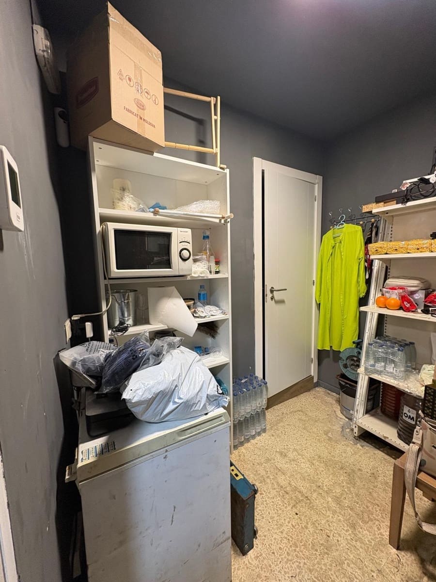 Erhverv til leje i Palma de Mallorca - € 930 (Ref: 9831606)