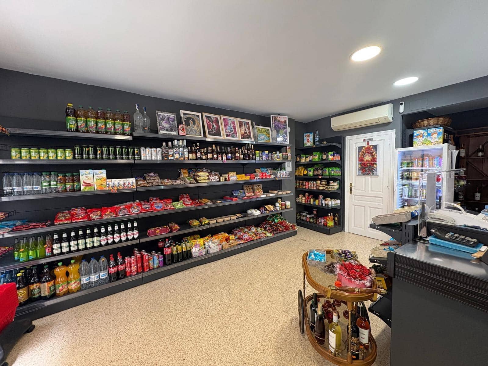 Erhverv til leje i Palma de Mallorca - € 930 (Ref: 9831606)